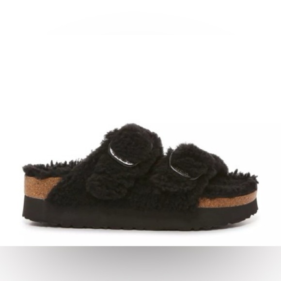 Birkenstock Shoes - NWT Birkenstock Papillio Women’s Arizona Big Buckle Shearling Platform Sandals